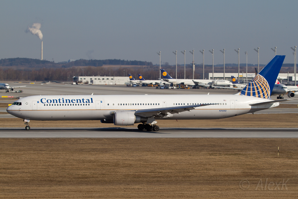 Continental 767 300