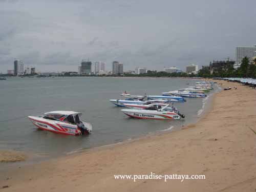 Parasailing Pattaya Beach