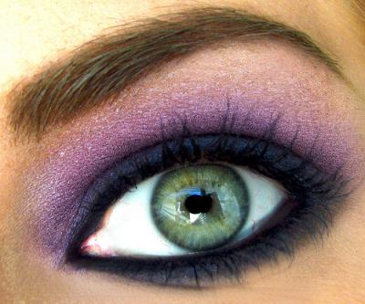 Purple Eyeshadow For Green Eyes