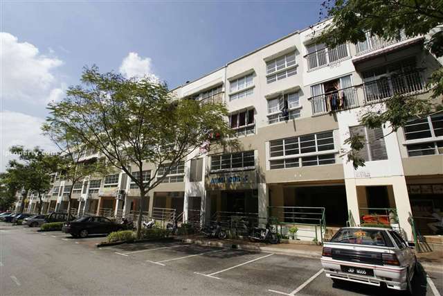 Suria Apartment Damansara Damai For Rent
