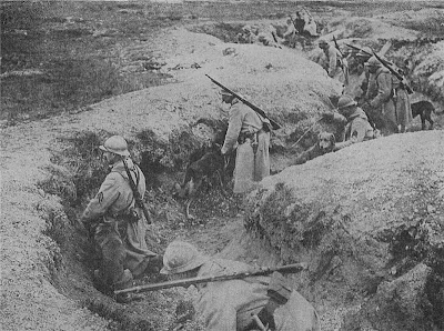 World War 1 Soldiers In Trenches