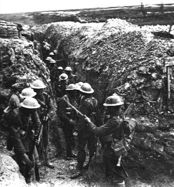 World War 1 Soldiers In Trenches