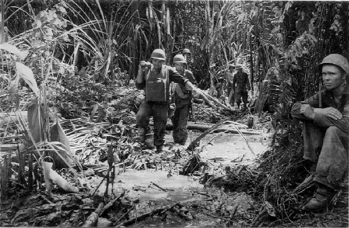World War 2 Soldiers In Battle