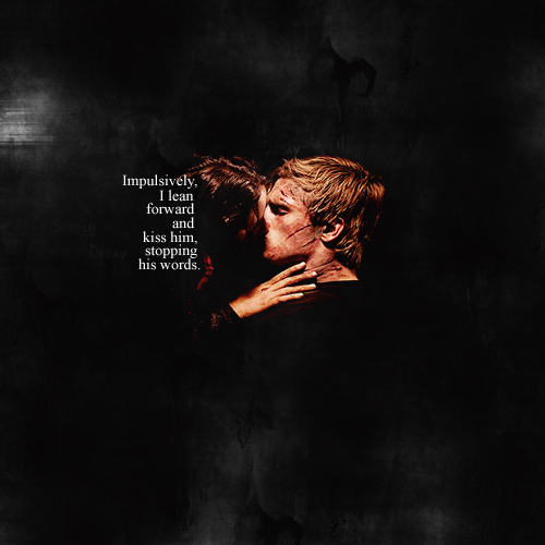 Peeta And Katniss Kissing