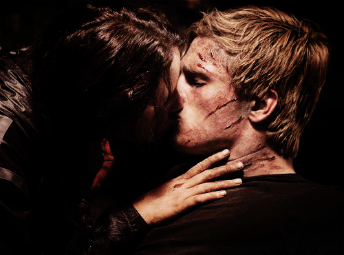 Peeta And Katniss Kissing In The Cave