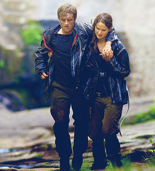 Peeta And Katniss Kissing Scene Hd