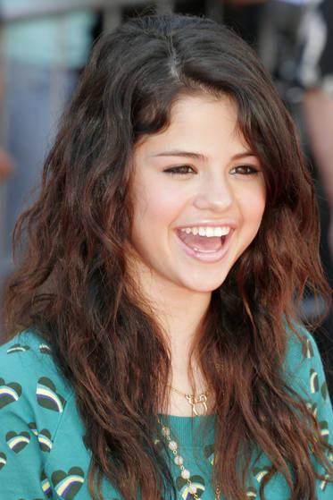 Selena Gomez Hot Pictures She