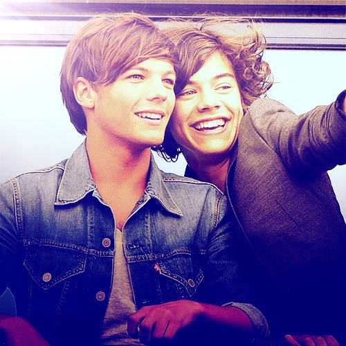 Louis Tomlinson And Harry Styles Bromance